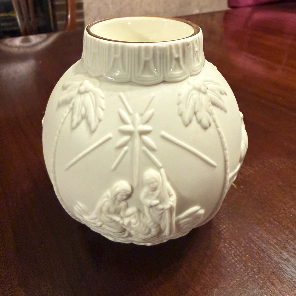Lenox Nativity Scene candle holder